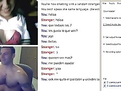 Omegle gadis menampilkan payudara untuk video saya