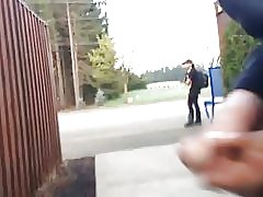 Flash remaja penisku cumming