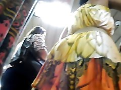 Dua belas ganda mama panas dan bayi