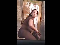 Curious terlihat seperti melompat susu
