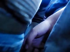 Humping kering, dan melewati tangan panas