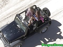 Jeep seks difilmkan oleh dengung