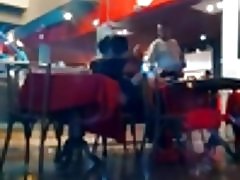 Seks umum di Restoran