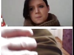 Menonton video chatting